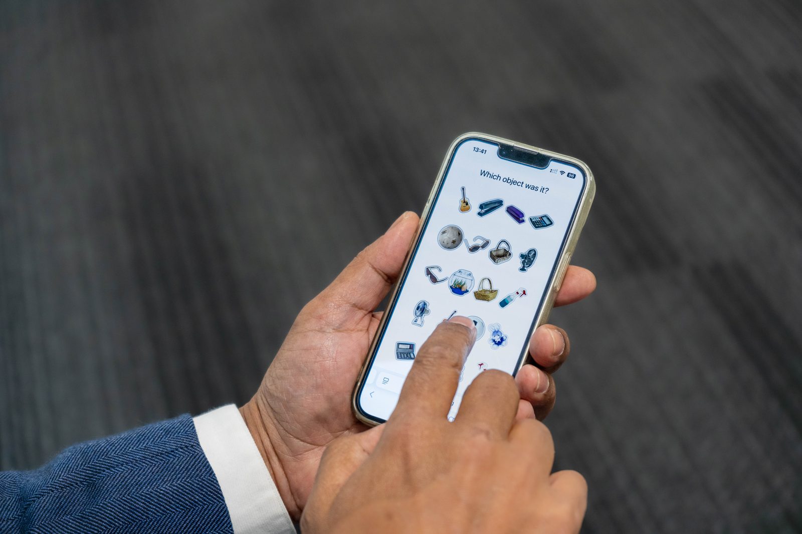 Object-in-Scene task on a phone